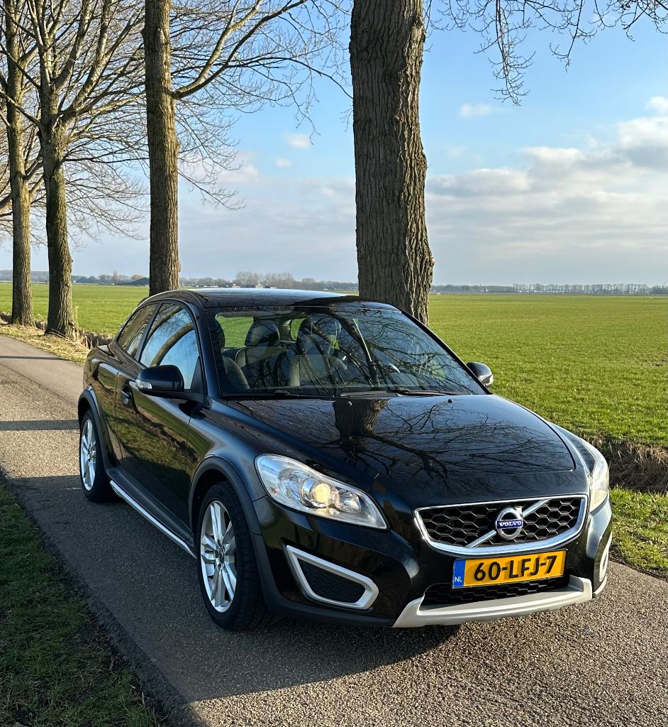 Volvo C30 1.6 2010 Zwart, Voorwielaandrijving, 1596 cc, Zwart, 700 kg