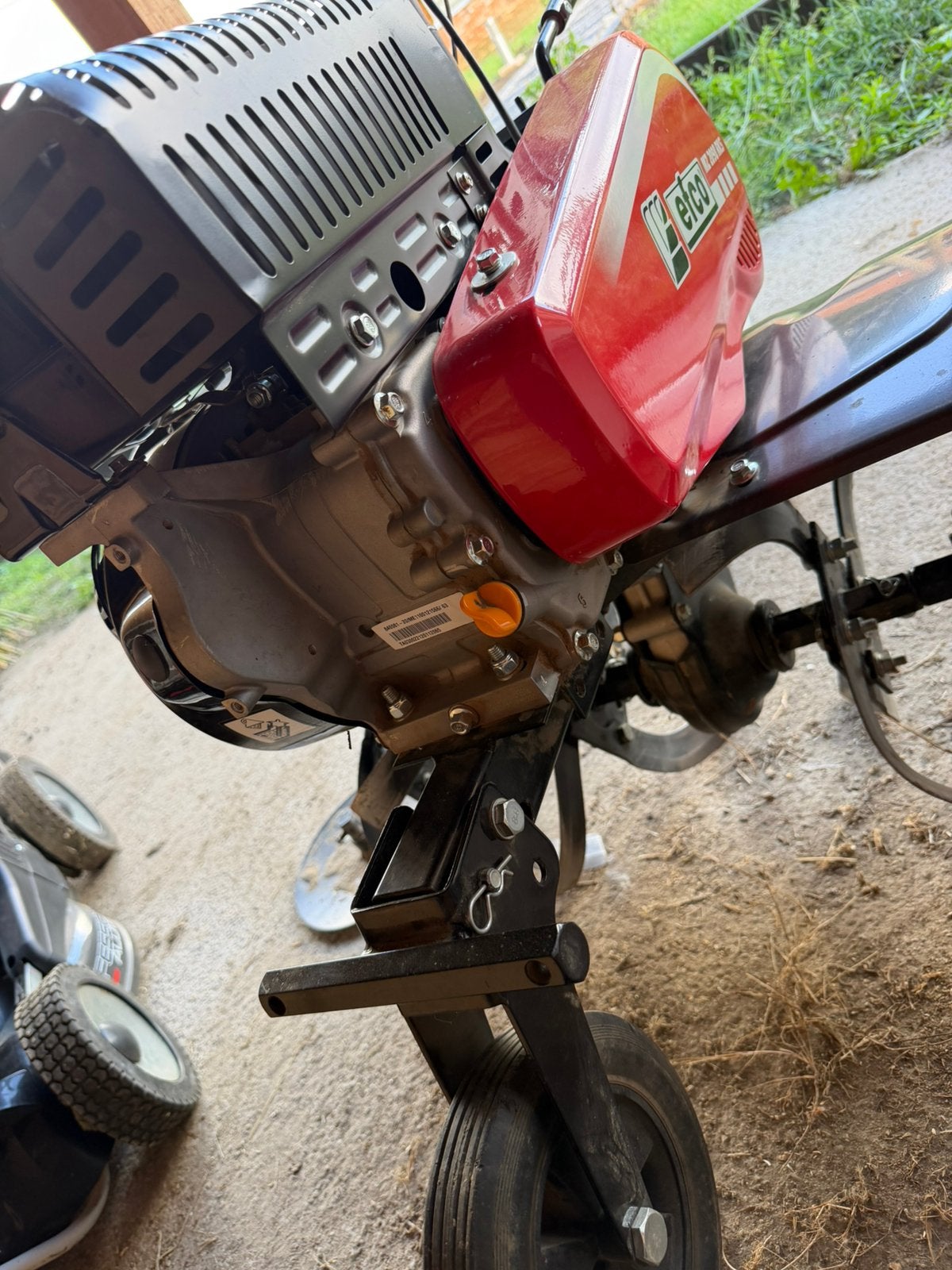 Tuinfrees, Ophalen, Nieuw, Benzine