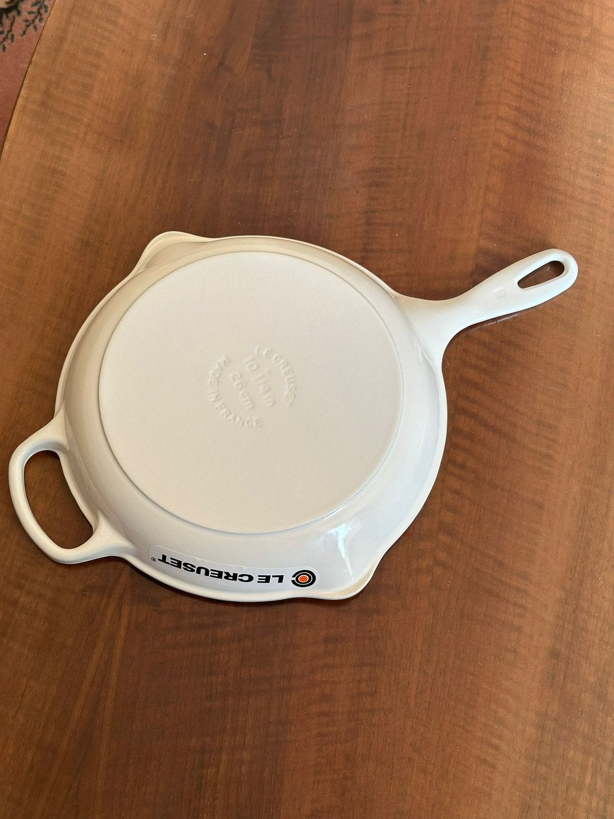 Le Creuset Gietijzeren Skillet 26 cm – Wit Glans, Ophalen of Verzenden, Nieuw, Gietijzer