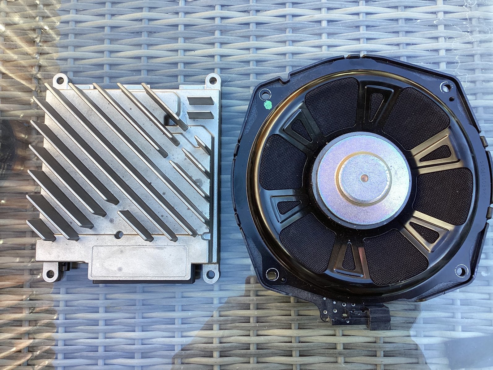 Mercedes A klasse W177 burmester versterker en subwoofer, Ophalen of Verzenden, Zo goed als nieuw