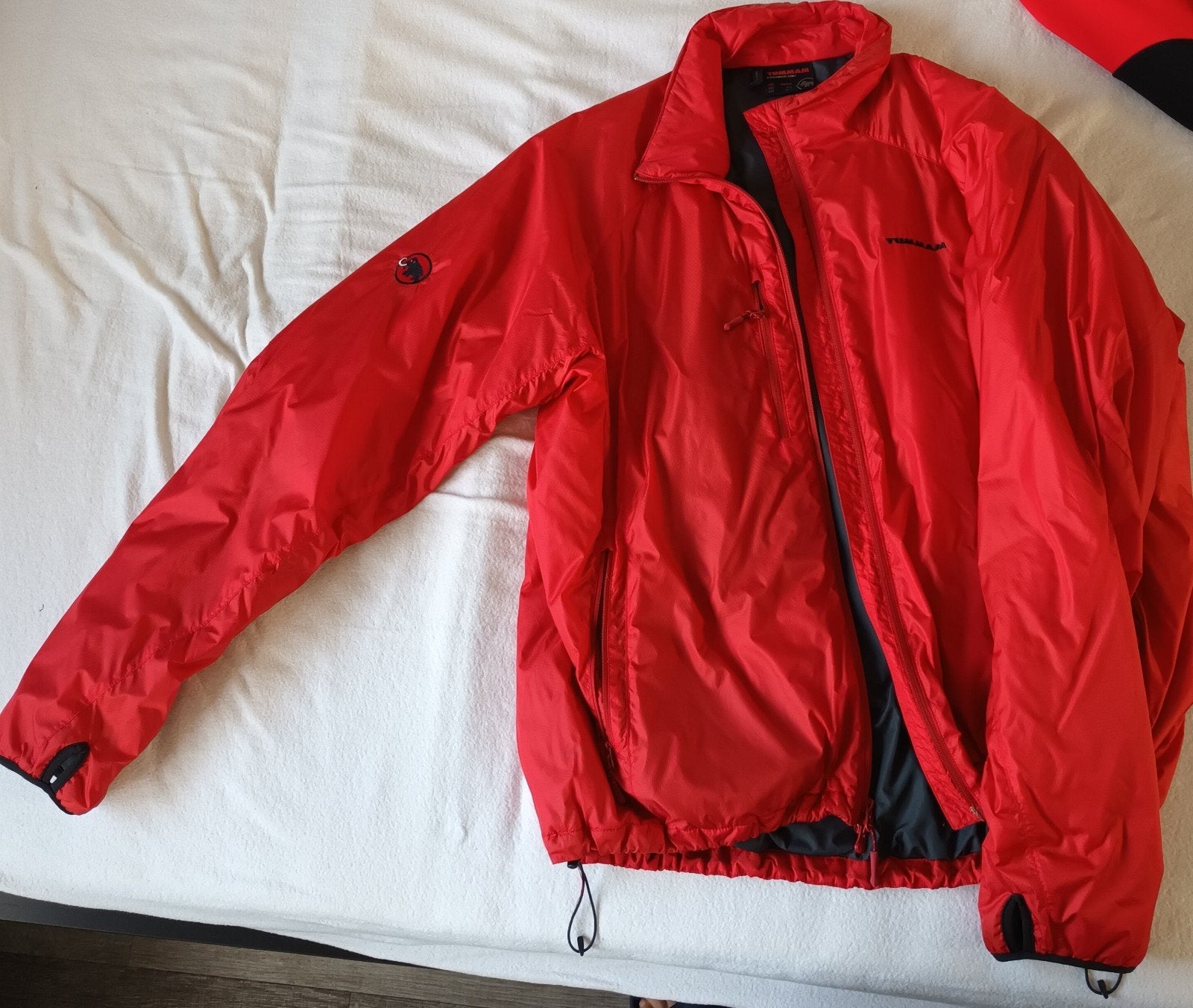 te koop: MAMMUT DONSJAS., Ophalen, Zo goed als nieuw, Kleding