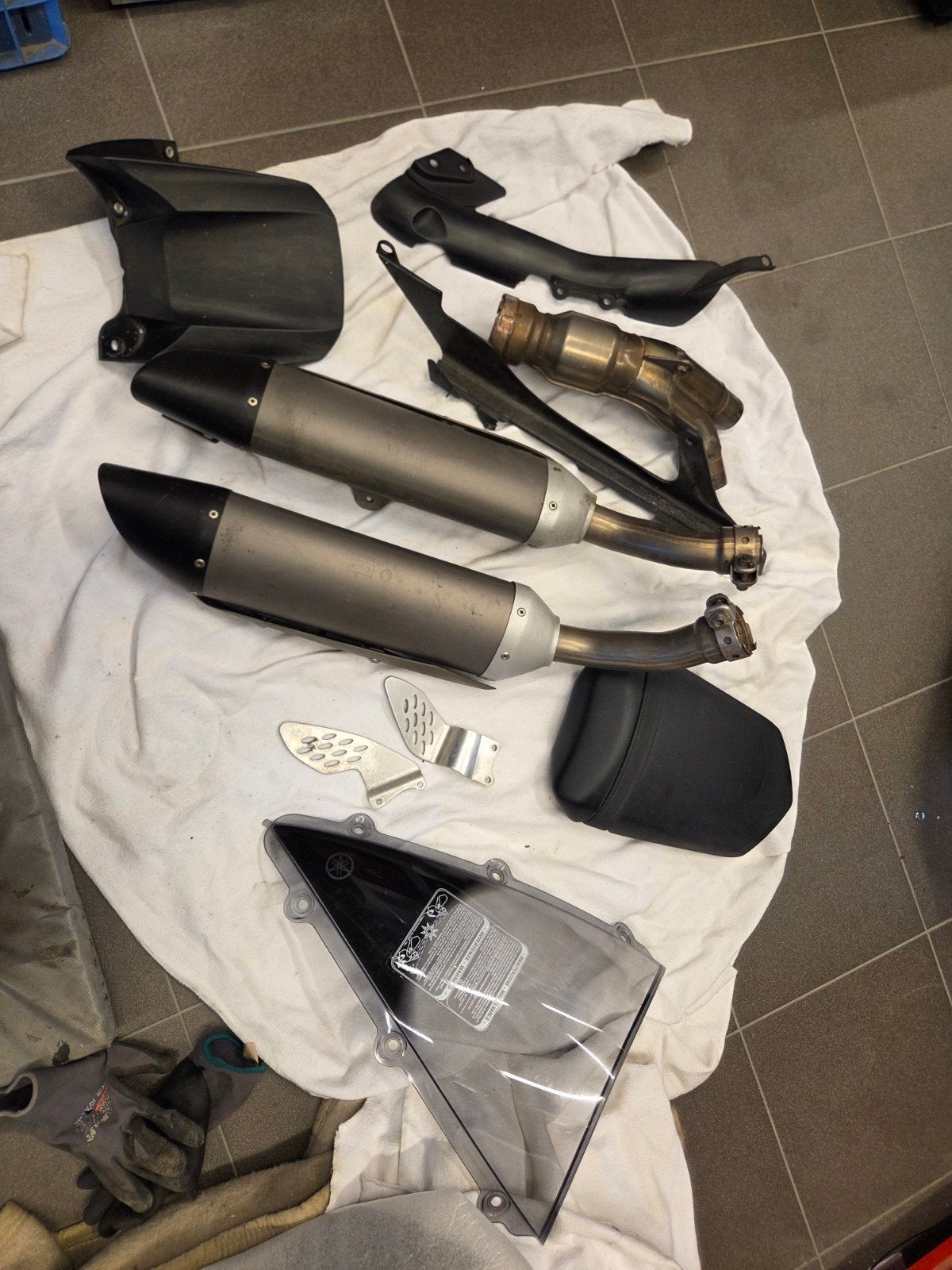 Yamaha R1 2005 onderdelen - Uitlaat, zadel, windscherm, Motoren, Onderdelen | Yamaha, Ophalen of Verzenden, Gebruikt