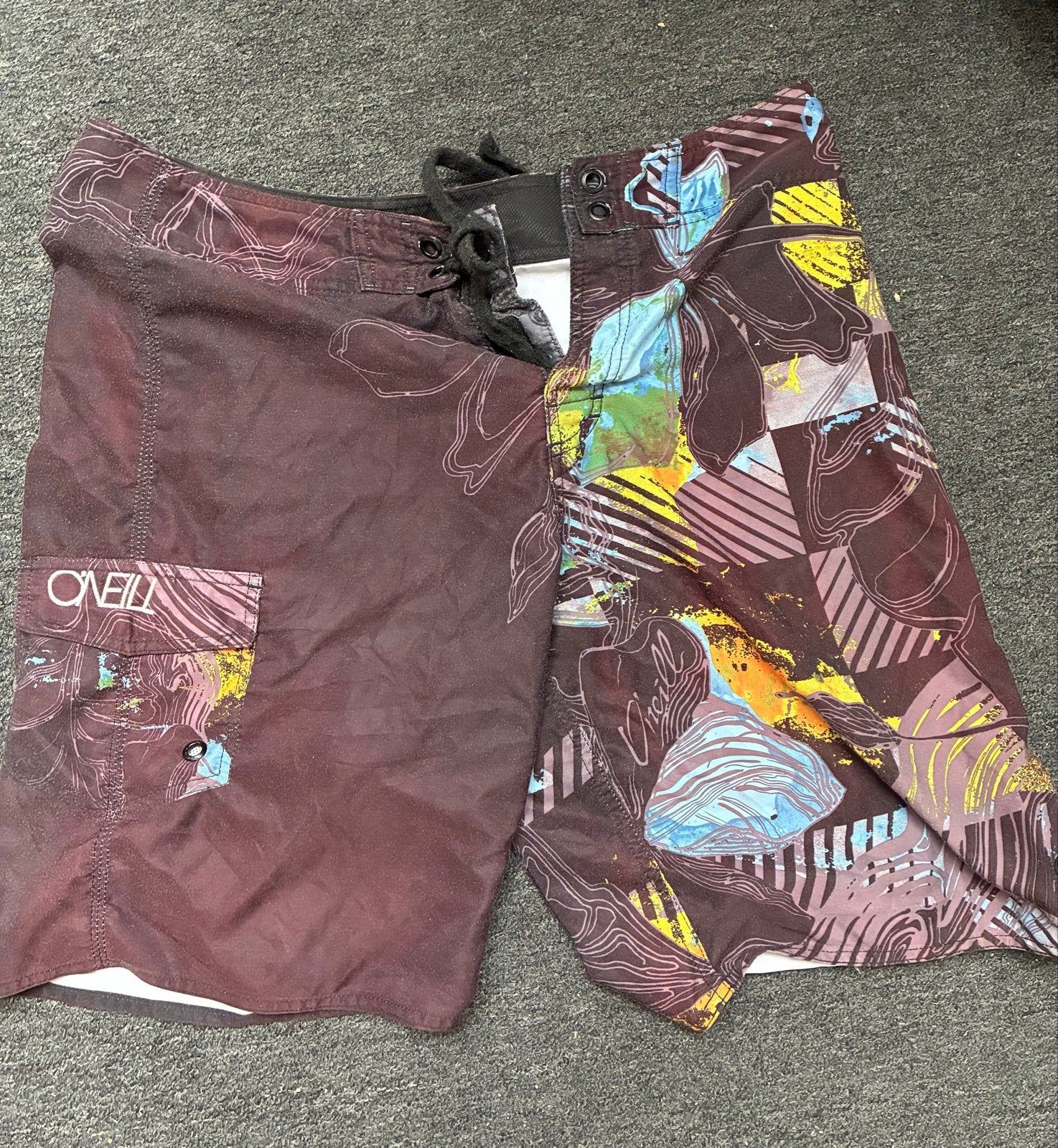 O'Neill Zwemshort - Bruin met kleurrijke print., Ophalen of Verzenden, Overige maten, Bruin, Zwemshort