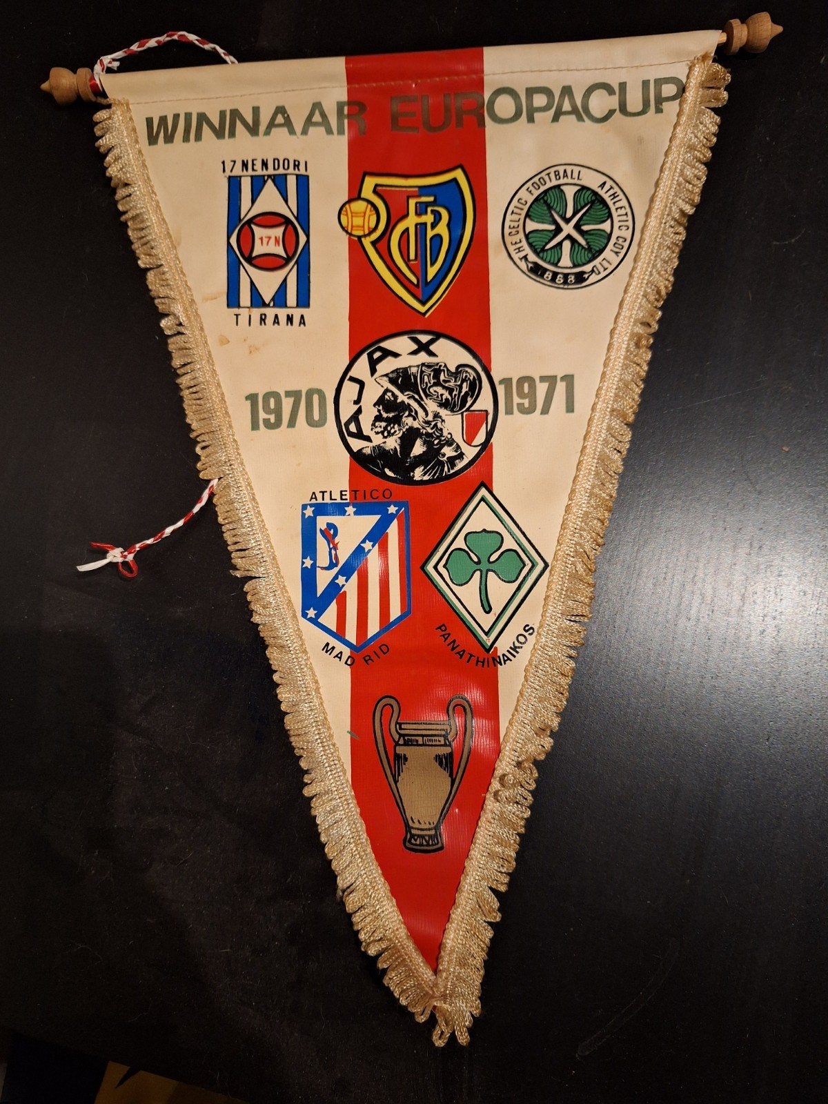 Vintage vaan Ajax Amsterdam Europacup 1970 1971, Verzamelen, Ophalen of Verzenden, Zo goed als nieuw, Ajax, Vaantje of Sjaal