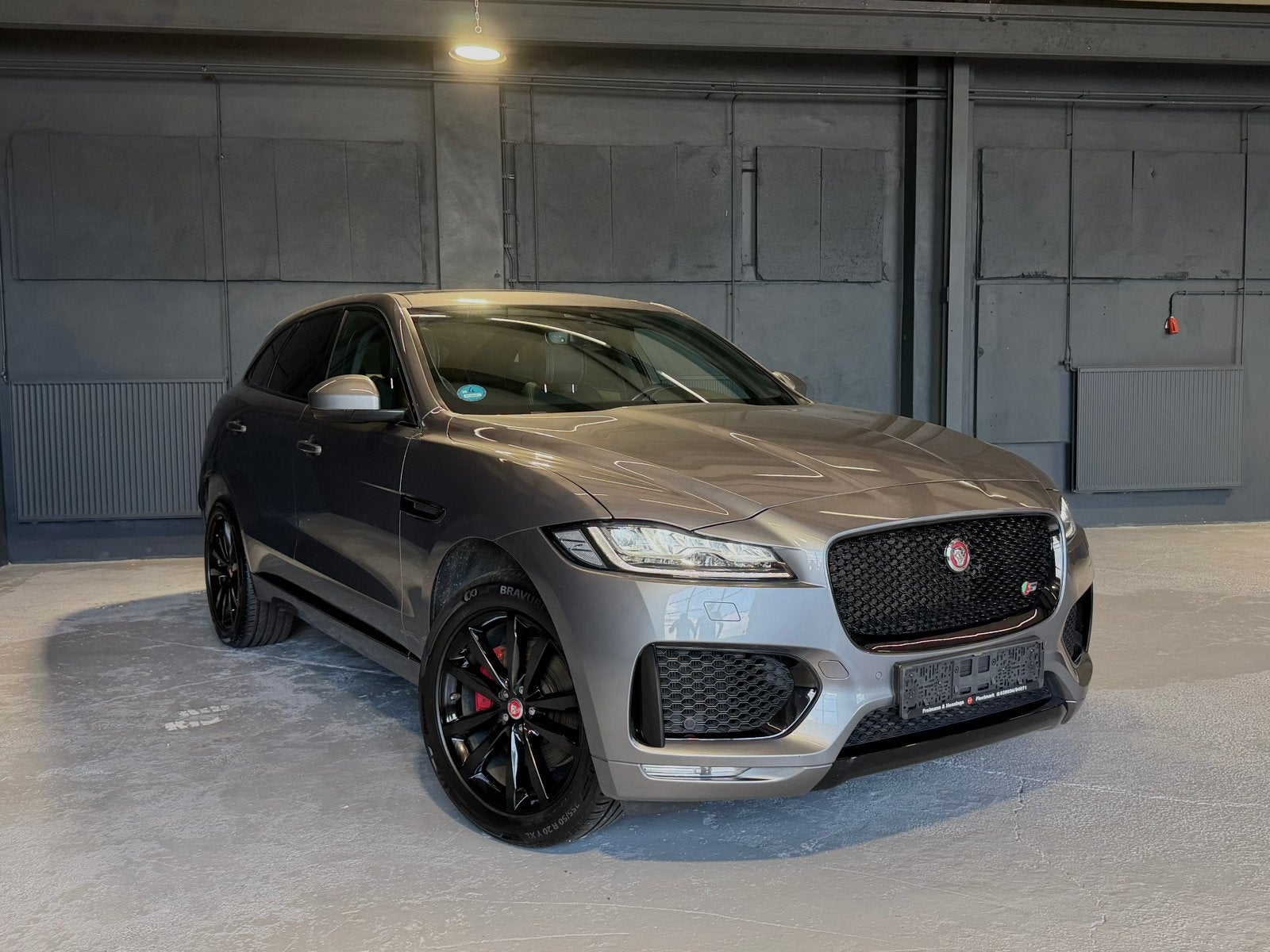 Jaguar F-Pace - 3.0 - Nieuwe Motor - BTW - Pano - Trekhaak, Auto's, Automaat, Zwart, 2993 cc, 300 pk
