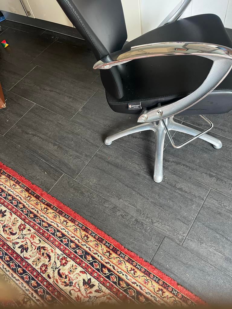 Pietranera kappersstoel - Zwart leer, Made in Italy, Huis en Inrichting, Stoelen, Gebruikt, Zwart, Leer, Ophalen of Verzenden