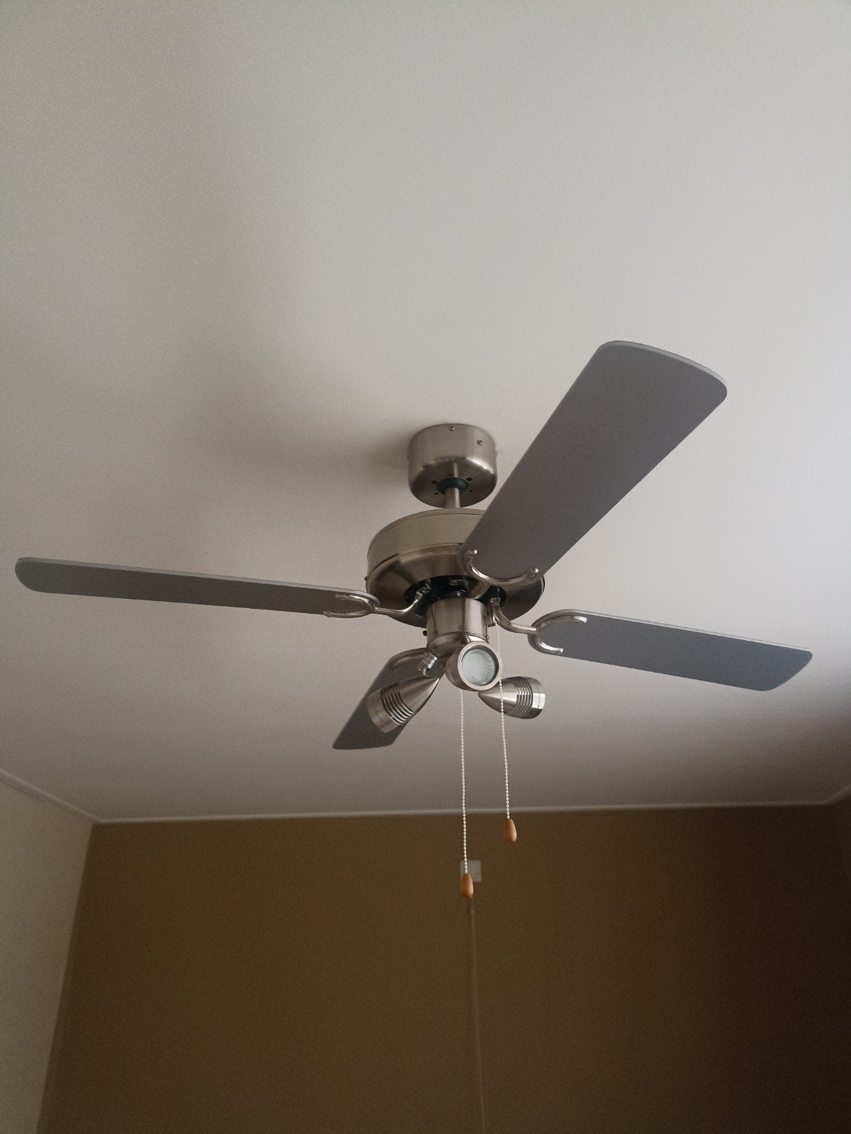 Bestron Plafondventilator met verlichting, 3 snelheden, Ophalen of Verzenden, Zo goed als nieuw, Plafondventilator