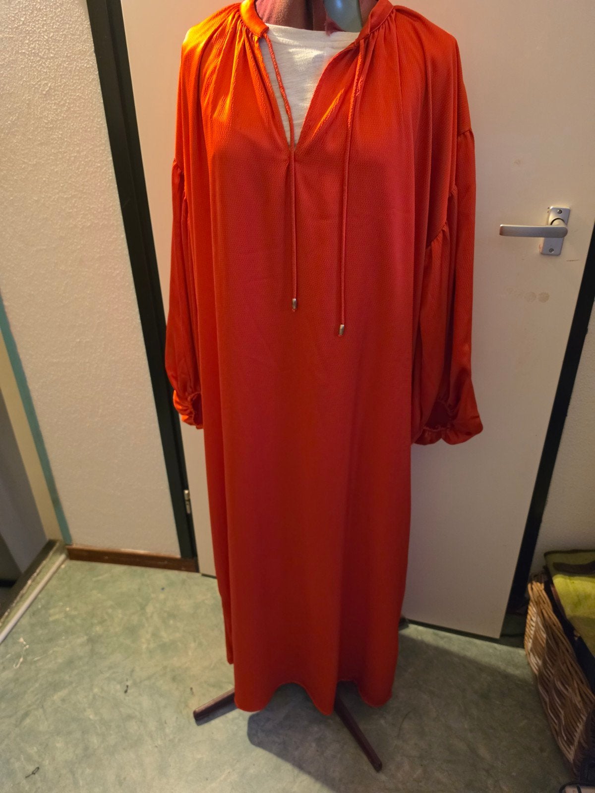 Rode jurk Lonneke Nooteboom x Shoeby - Maat L, Maat 42/44 (L), Nieuw, Ophalen of Verzenden, Shoeby