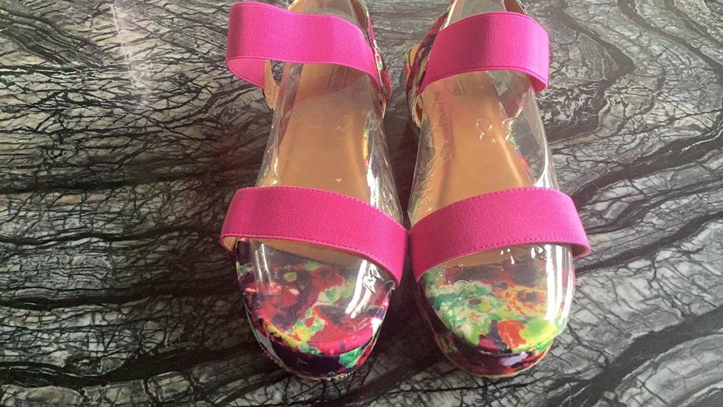 Enrico Coveri plateau sandalen maat 38, Kleding | Dames, Schoenen, Verzenden, Sandalen of Muiltjes, Roze, Gedragen