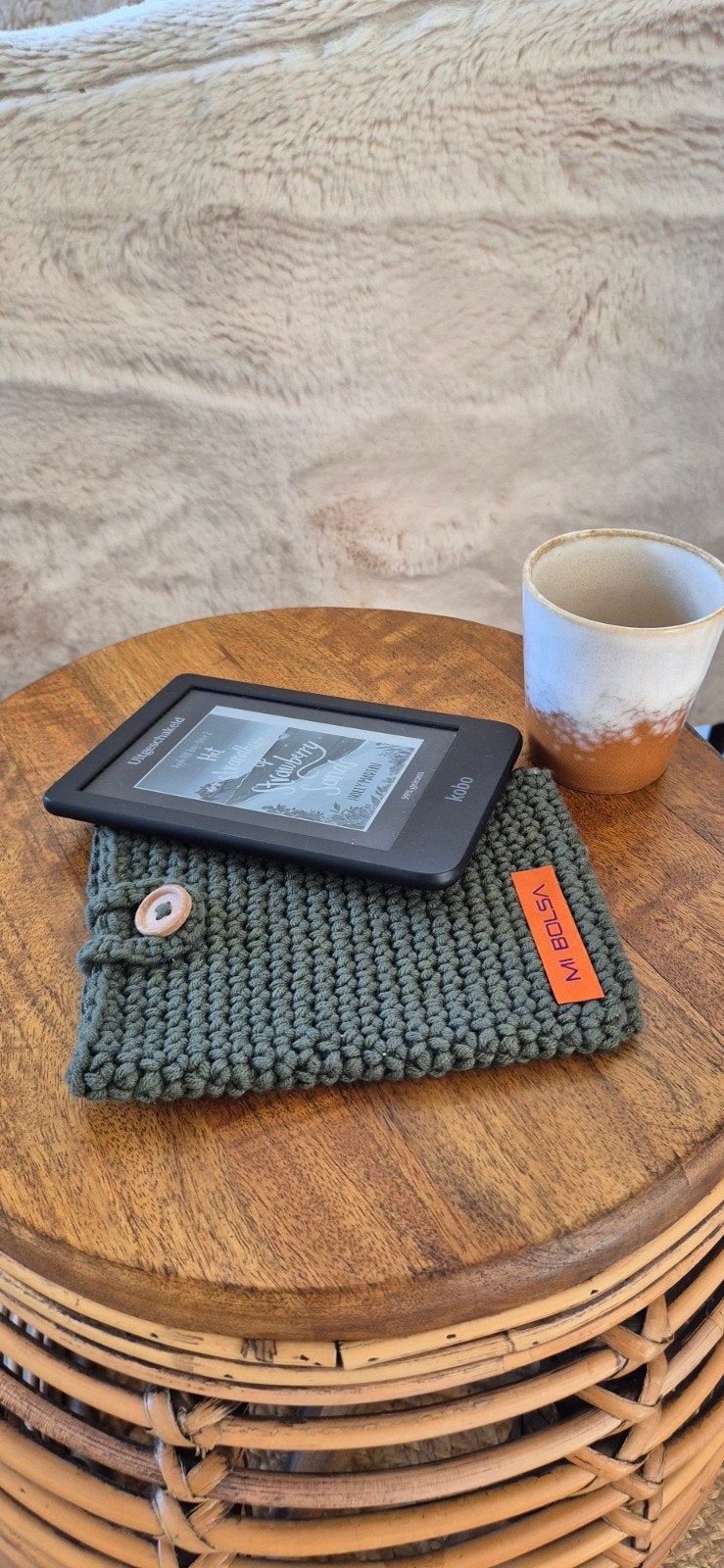 Zacht gehaakt hoesje voor 6 inch e-reader, Computers en Software, E-readers, Ophalen of Verzenden, Nieuw, 6 inch of minder