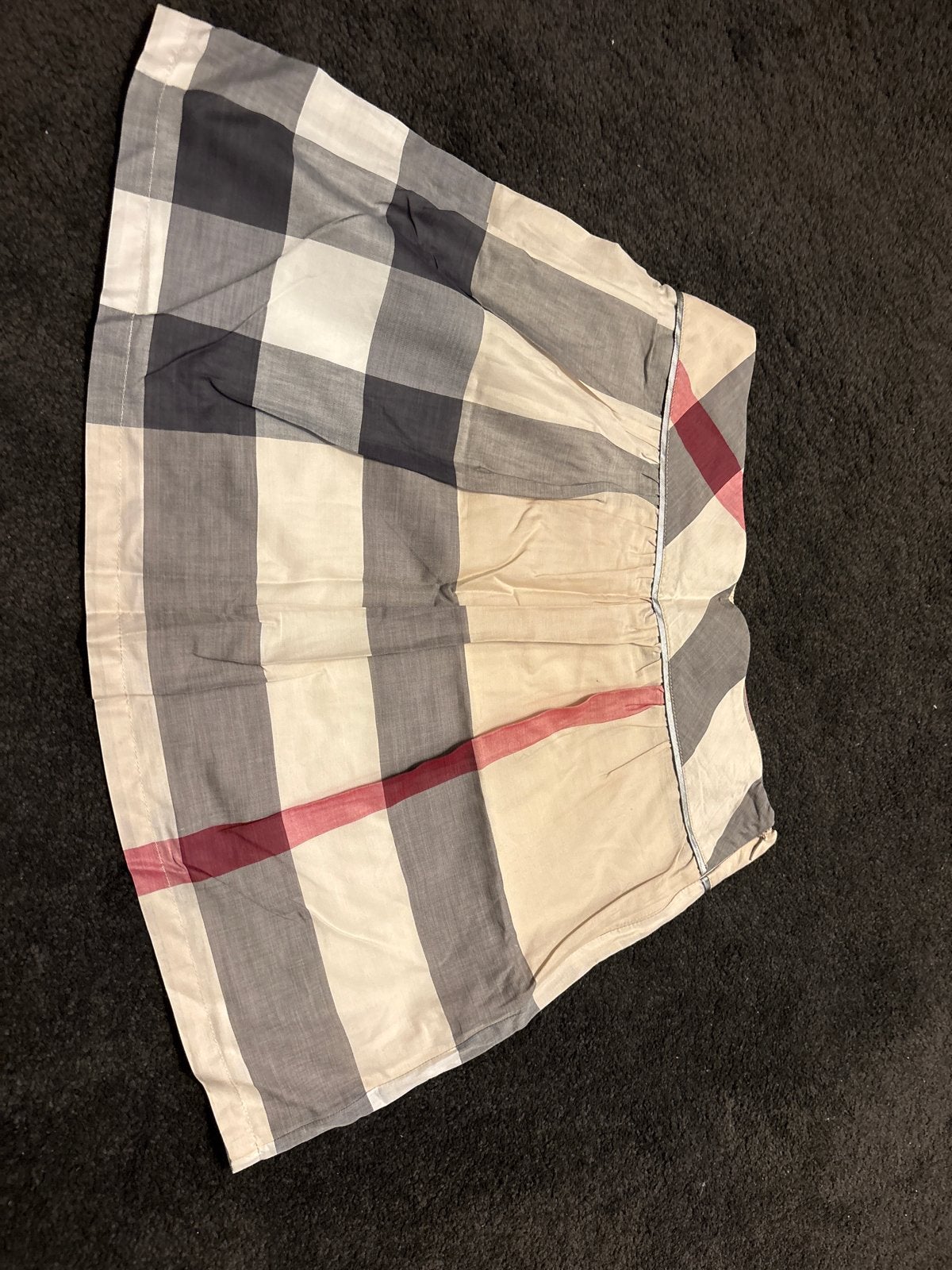 Nieuwe Burberry rok maat 152, Kinderen en Baby's, Ophalen, Nieuw, Meisje, Jurk of Rok
