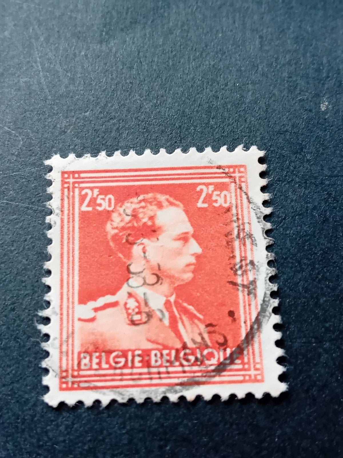 Belgische postzegel Koning Leopold III - 2,50 frank, Ophalen of Verzenden