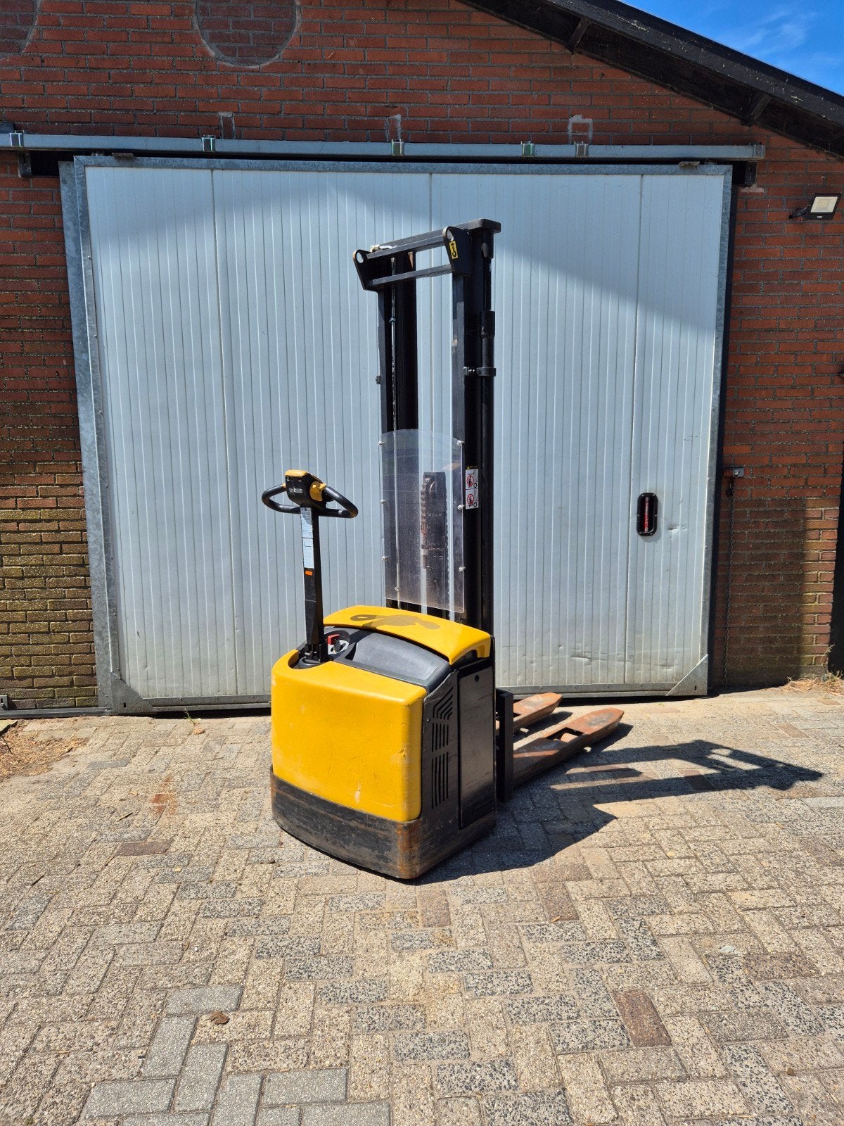 stapelaar Caterpiller, 1000 tot 2000 kg, Ophalen, Elektrisch, Stapelaar