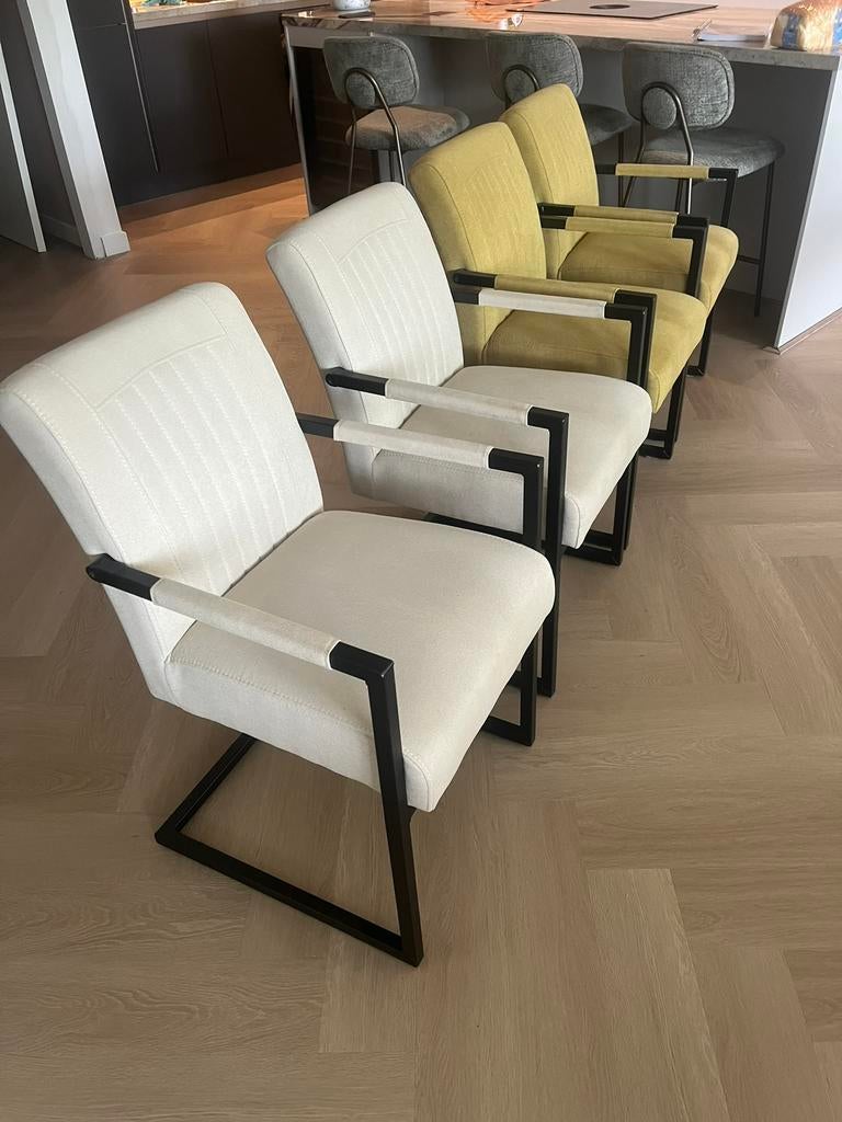 4 eetkamer stoelen, Ophalen of Verzenden, Zo goed als nieuw, Grijs, Vijf, Zes of meer stoelen