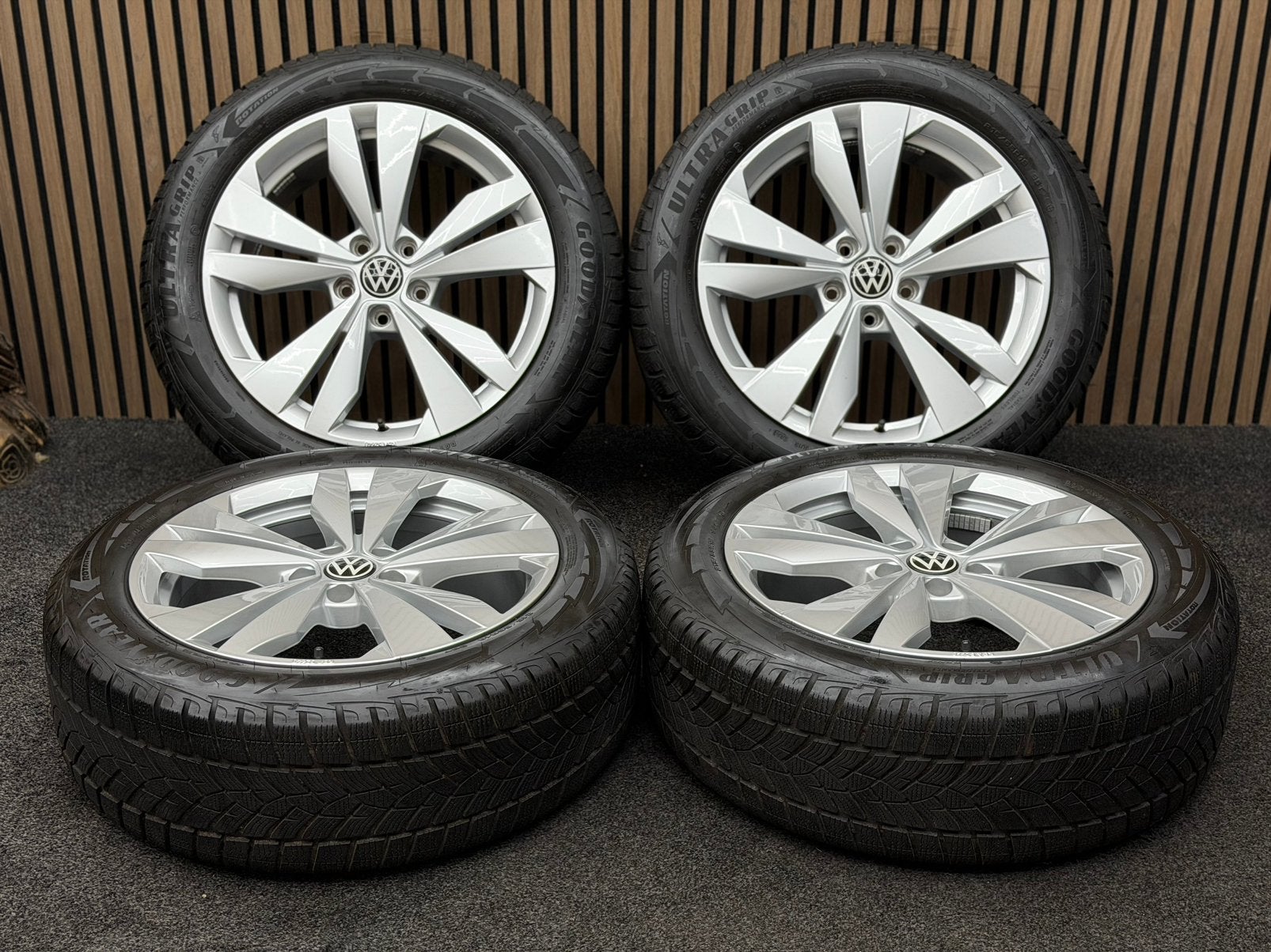 Originele 18 inch VW ID.3 Loen 5x112 ET50 Goodyear 215/55/18, Ophalen, 18 inch, 215 mm, .