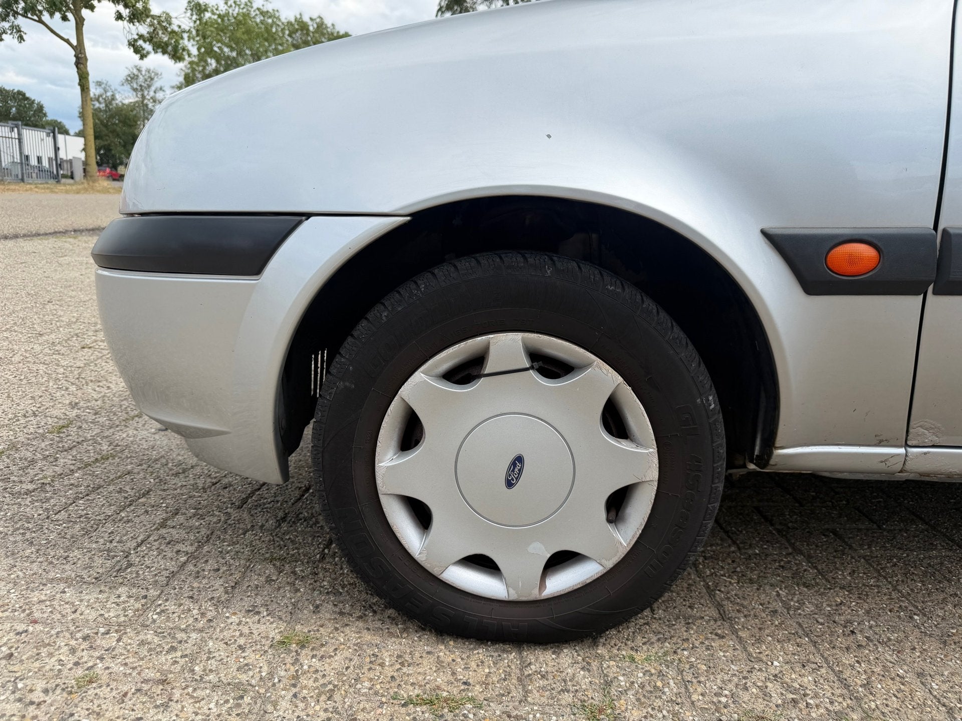 Foto 11 van Ford Fiesta 1.3-8V Classic