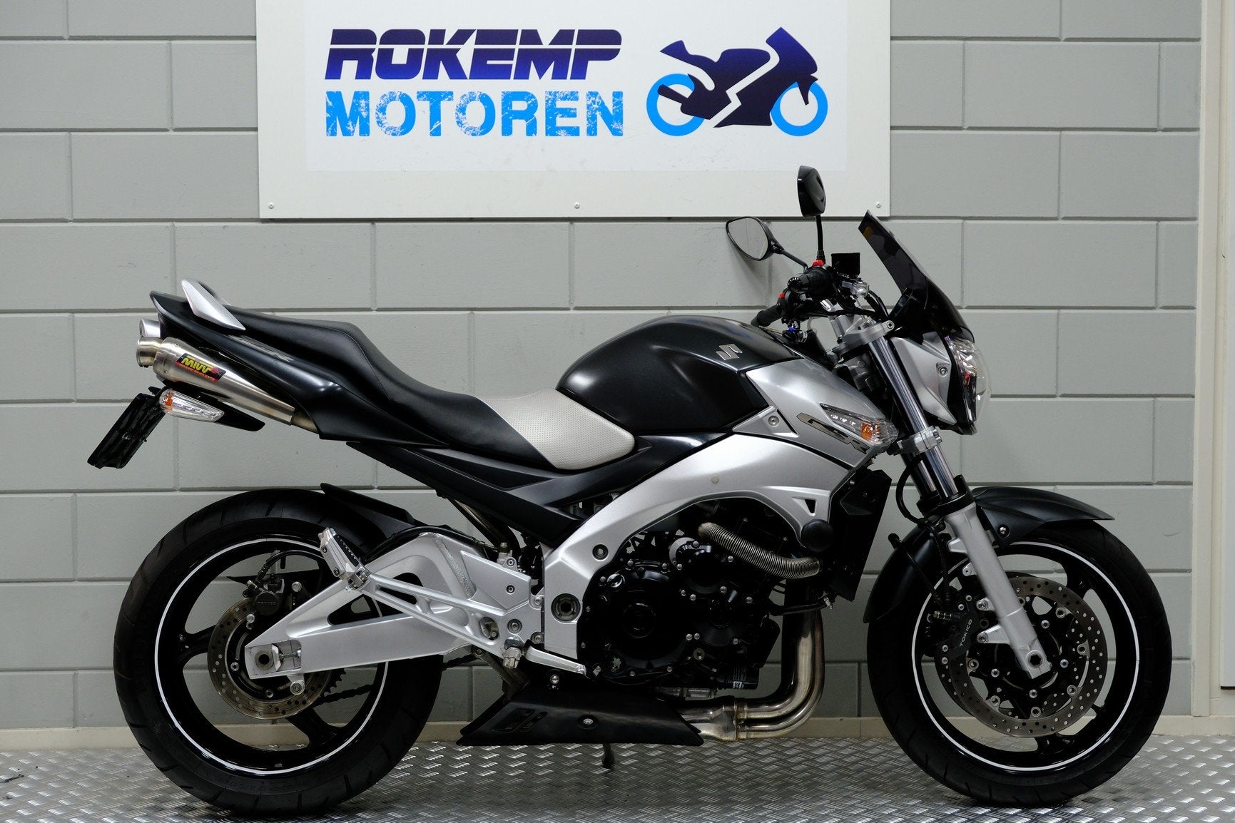 Suzuki GSR 600 TOUR (bj 2007), Motoren, Lange Dreef 12
4131NH  Vianen, NL, Suzuki, Bedrijf, Klantenservice@suzuki.nl