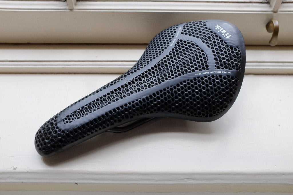 Fizik Tempo Aliante R3 Adaptive zadel 145mm, Fi'zi:k, Kunststof, Ophalen of Verzenden, Zo goed als nieuw
