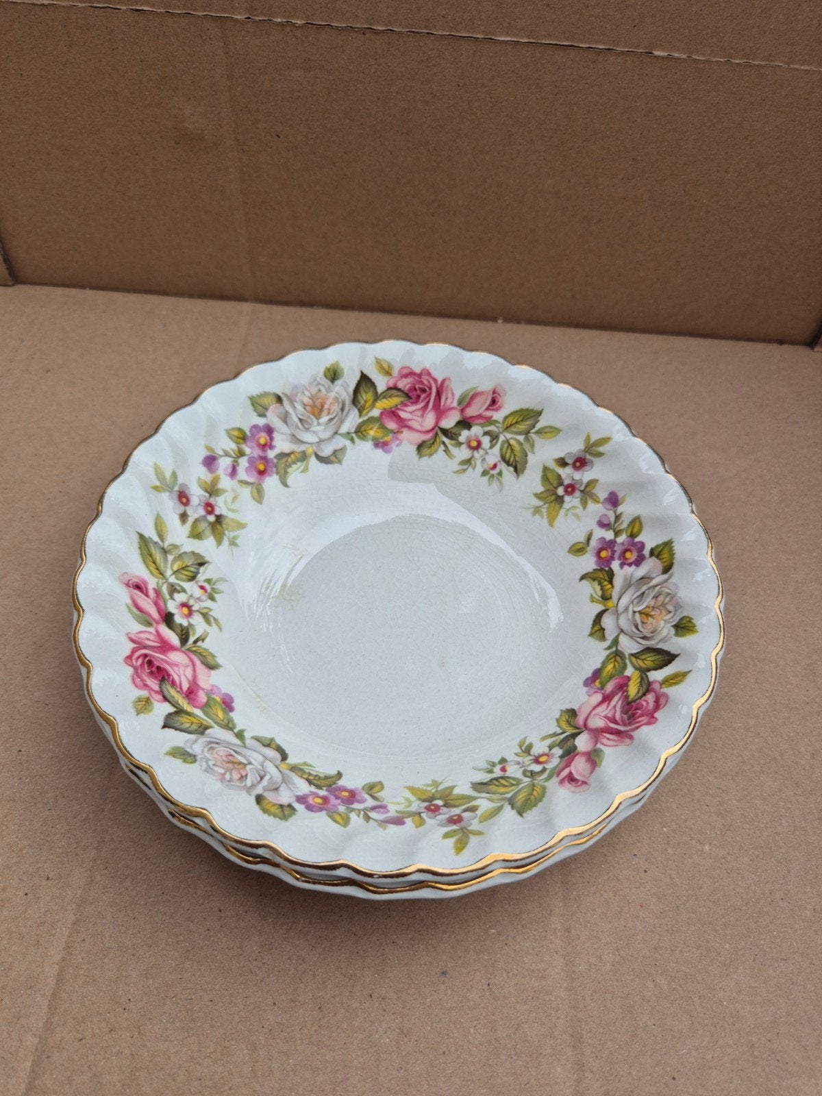 Old Foley James Kent Ltd Harmony Rose 2 papschaaltjes, Ophalen