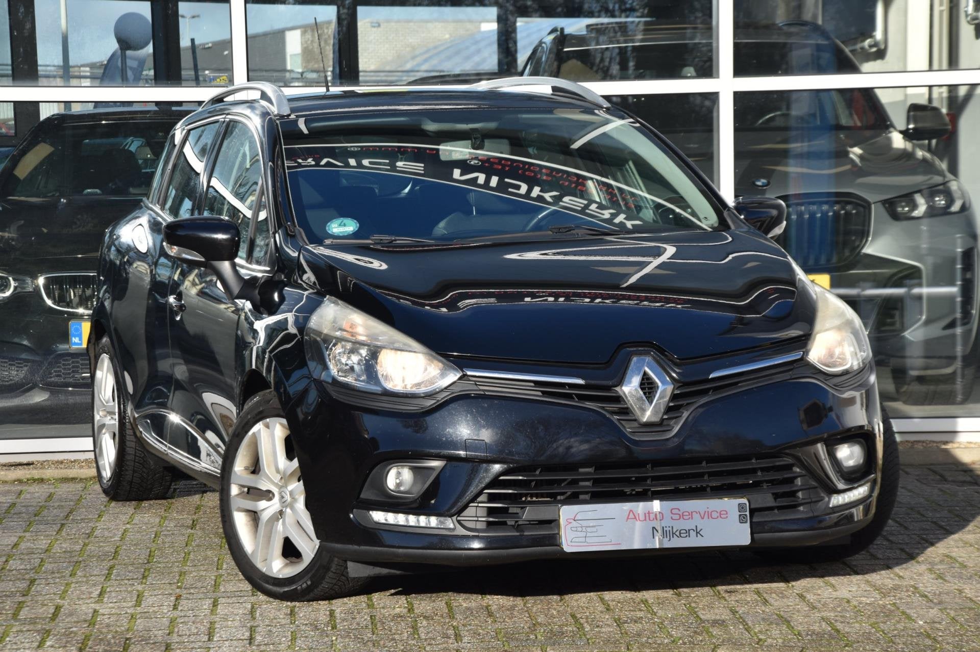 Renault Clio Estate 1.5 dCi Intens | Navi | Bose | Trekhaak, Voorwielaandrijving, Stof, 4 cilinders, Zwart