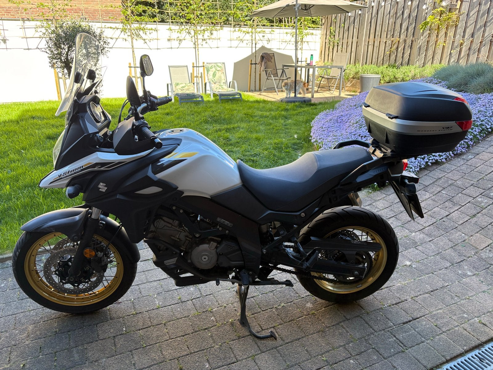 Suzuki V-Strom 650 XT - Sport Adventure Tourer, 2 cilinders, Gebruikt, Particulier, Meer dan 35 kW
