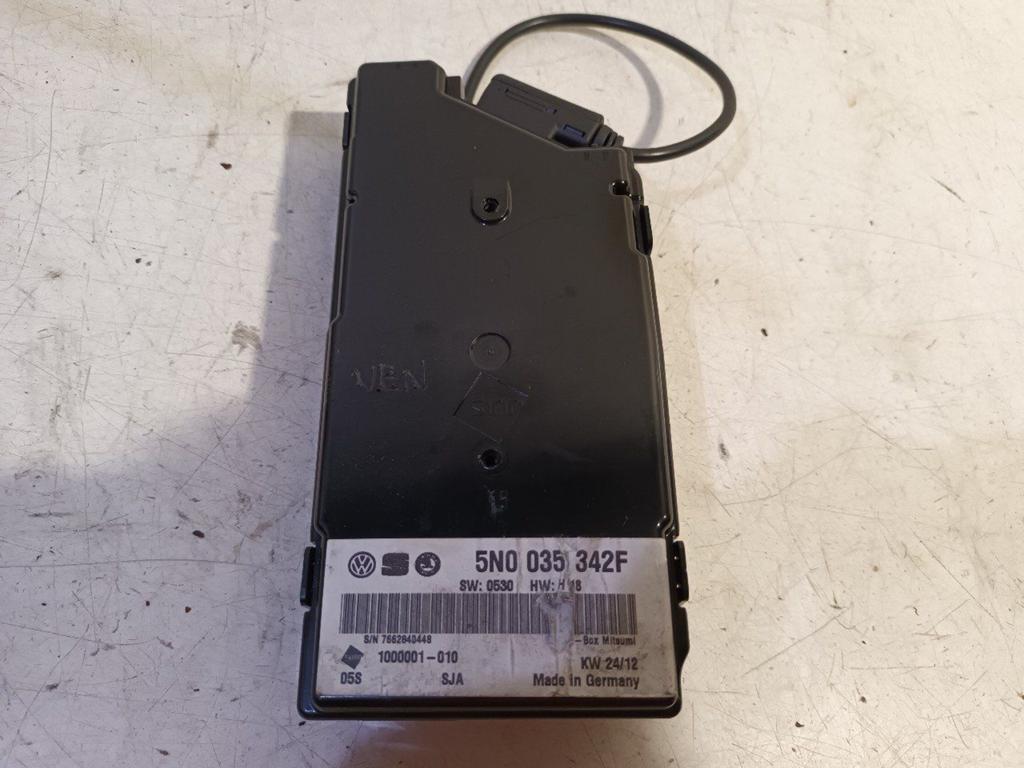 Bedieningspaneel multi media Volkswagen Golf, Onderdelen@venauto.nl, Van der Ven Autorecycling B.V., Gebruikt, Ettenseweg 76, 4706 PB Roosendaal, The Netherlands