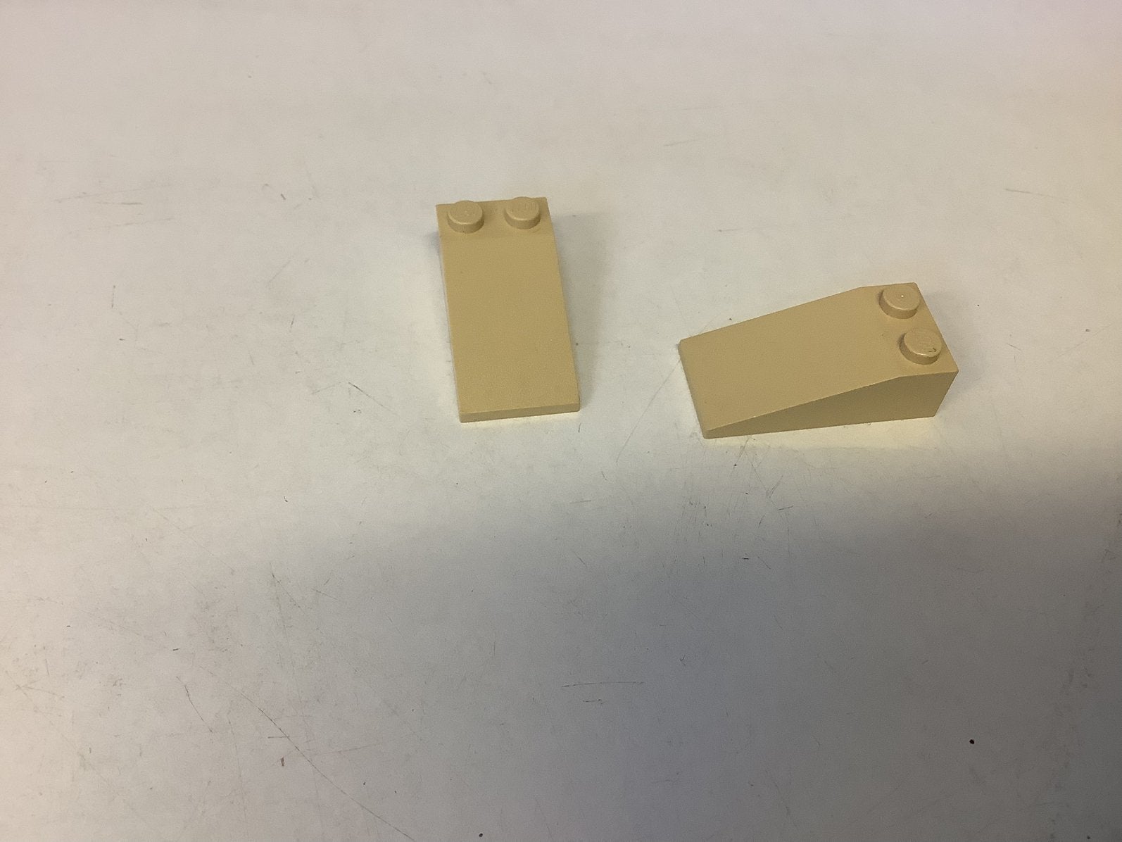 Lego dakpan 18 4x2 beige, Ophalen of Verzenden, Gebruikt, Losse stenen, Lego