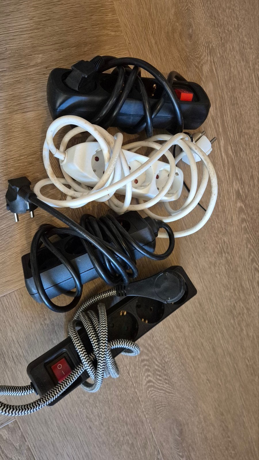 Diverse stekkerdozen, Doe-het-zelf en Verbouw, Elektra en Kabels, Ophalen, Gebruikt, Overige merken, Stekkerdoos