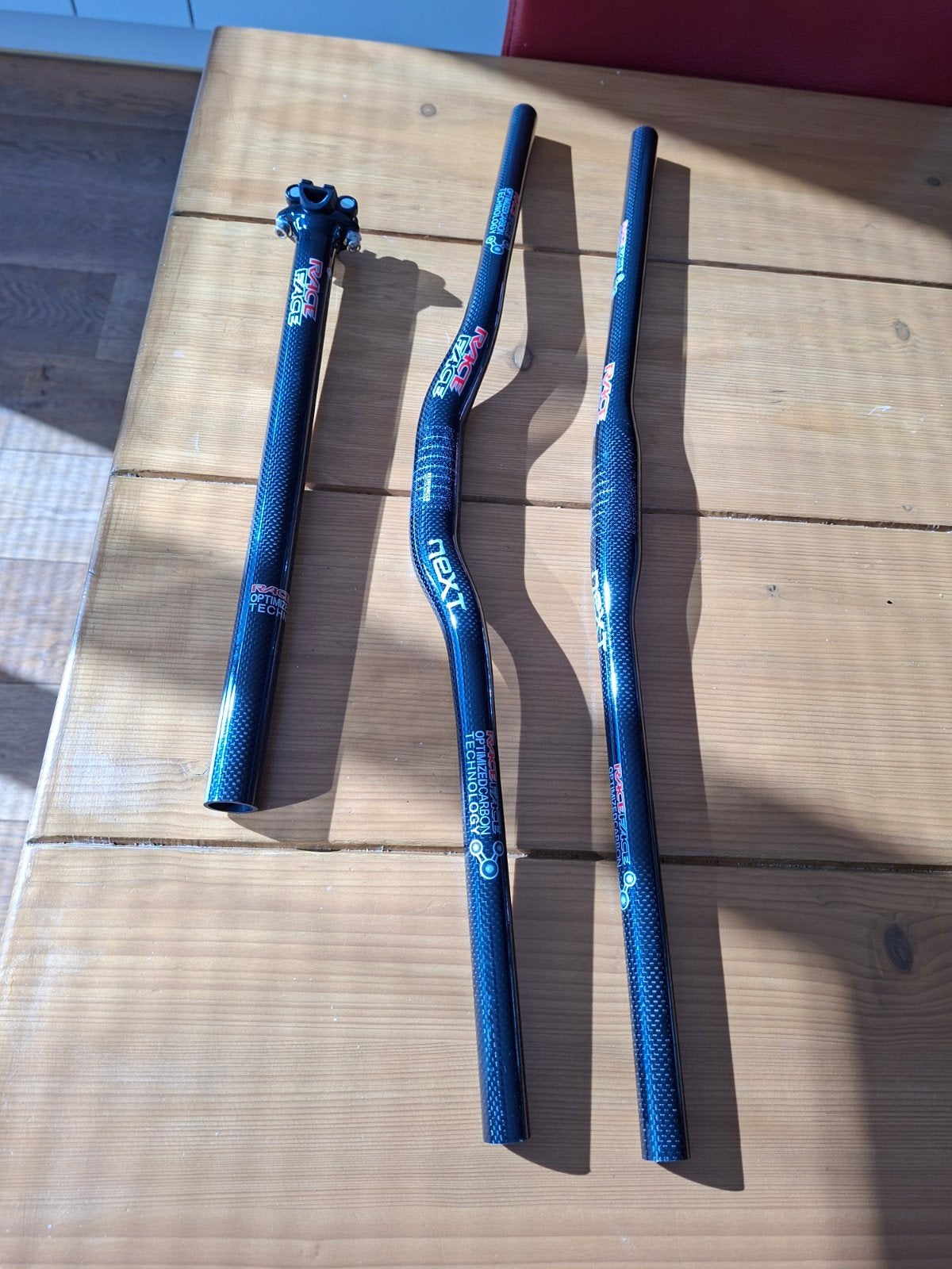 Carbon ultralight Race face next zadelpen en stuur., Ophalen, Mountainbike, Stuur, Carbon