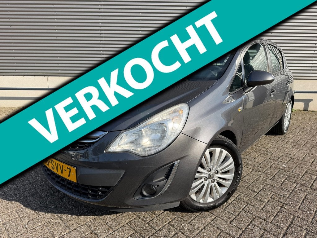 Opel Corsa 1.4-16V Cosmo, Auto's, Opel, Voorwielaandrijving, Euro 5, Gebruikt, 4 cilinders