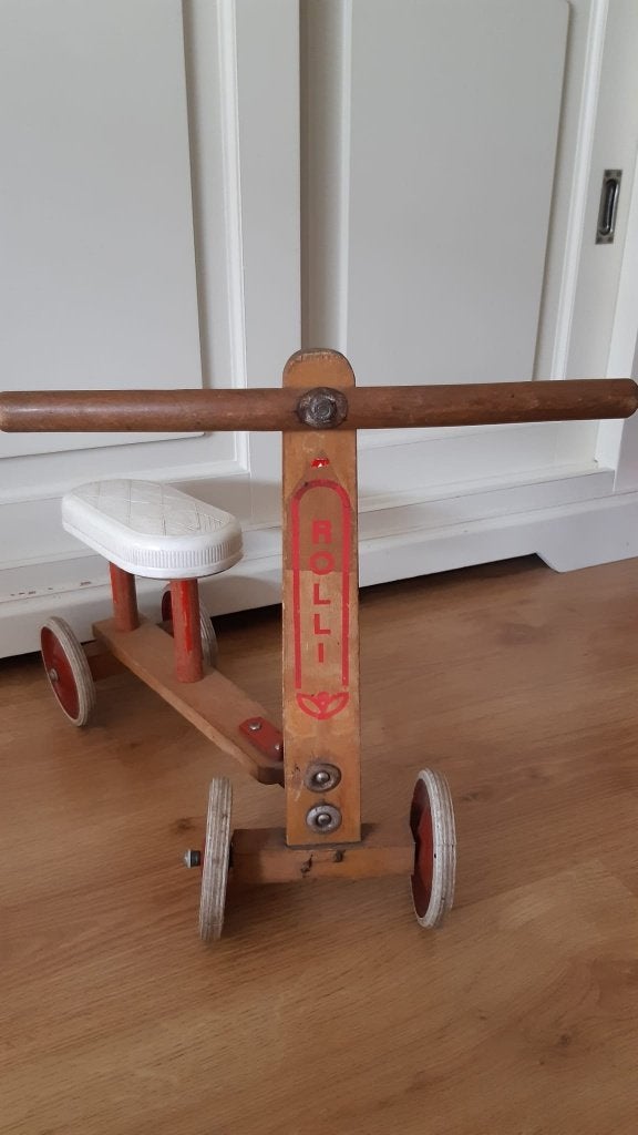 Koopje! Houten loopfiets Hadee Rolli uit 50- 60-er jaren, Ophalen