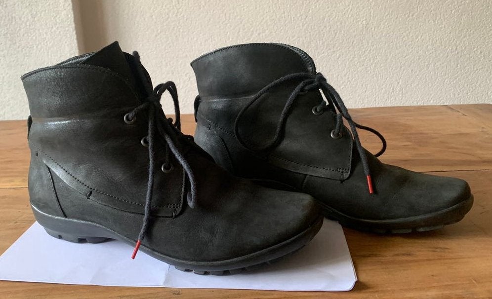 Zwarte gevoerde booties, Ophalen of Verzenden, Zo goed als nieuw, Zwart