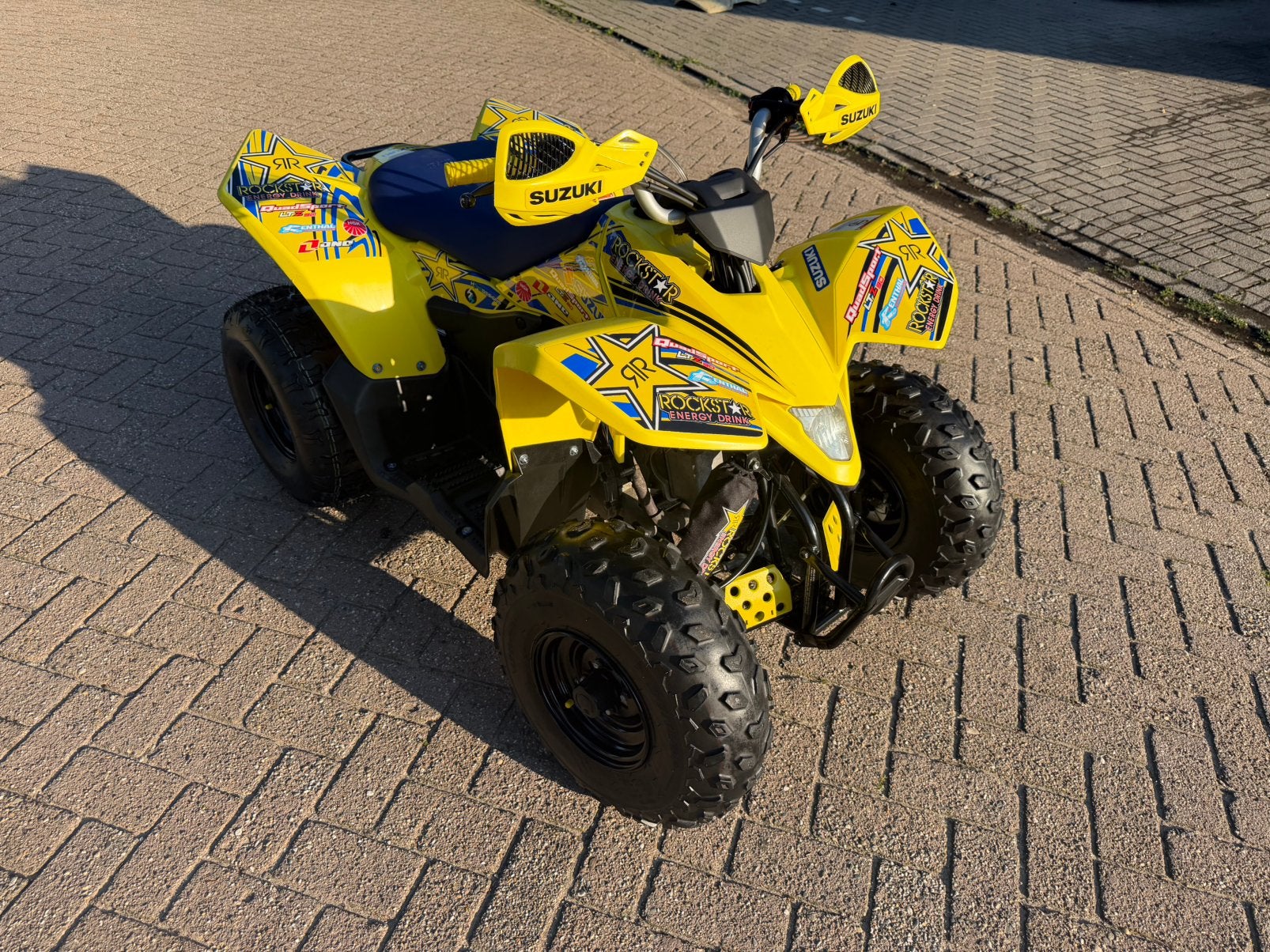 Zeer mooie in nieuw staat suzuki ltz90