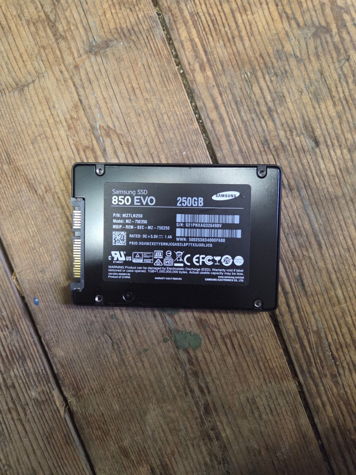 Samsung SSD 850 evo 250gb, Audio, Tv en Foto, Fotografie | Accu's en Batterijen, Ophalen of Verzenden