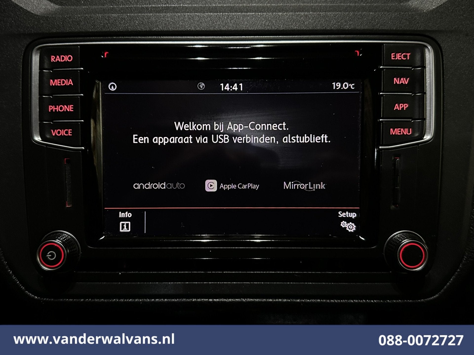 Volkswagen Caddy 2.0 TDI L2H1 Euro6 Airco | Navigatie | Appl, Dealer onderhouden, Gebruikt, 4 cilinders, Volkswagen