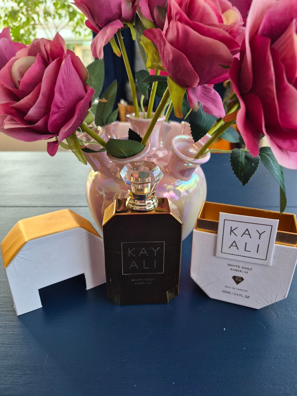 Kayali Invite Only Amber | 23 Eau de Parfum - 40% vol, Ophalen of Verzenden, Zo goed als nieuw