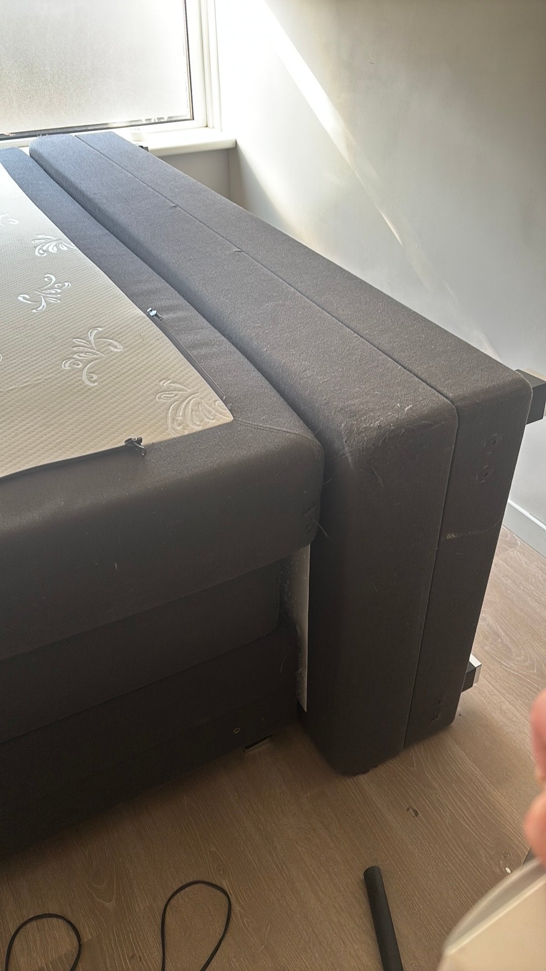 Bed 180x200 elektrisch verstelbaar, Huis en Inrichting, Slaapkamer | Bedden, Gebruikt, Tweepersoons, 180 cm, Stof, Grijs, Verstelbaar