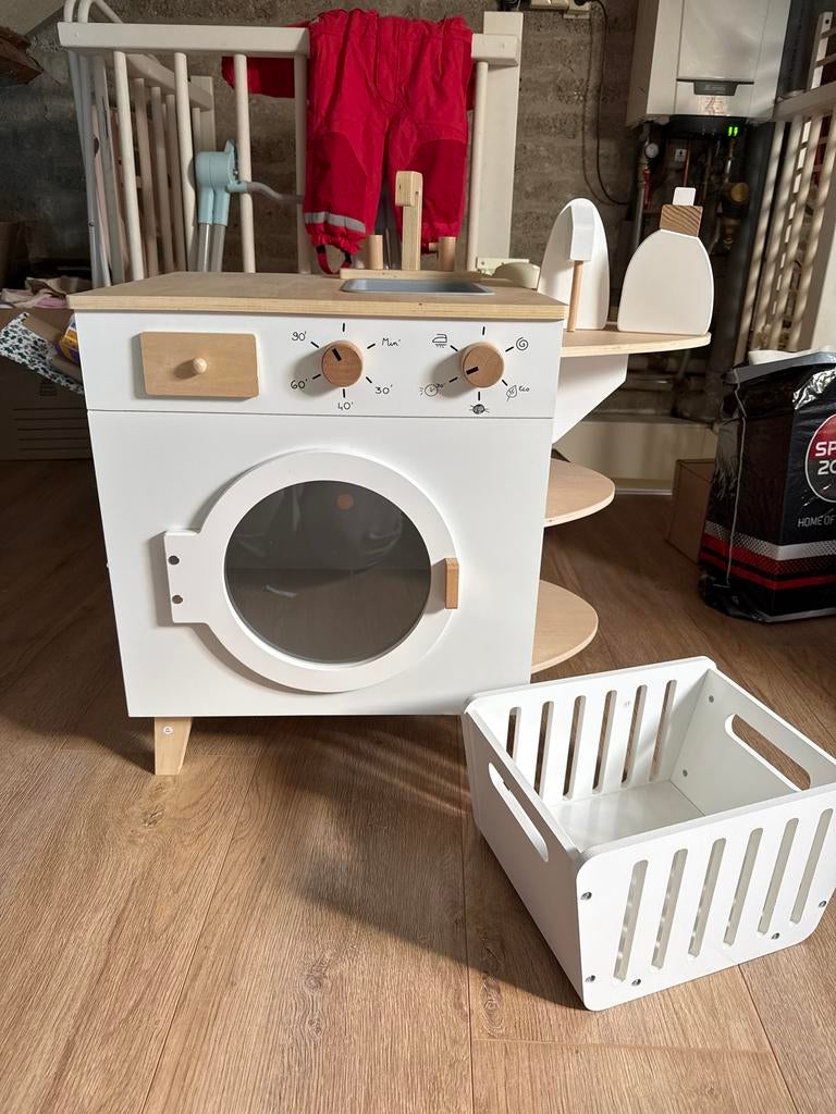 Houten wasmachine met accessoires, Kinderen en Baby's, Speelgoed | Overig, Ophalen, Zo goed als nieuw, Jongen of Meisje