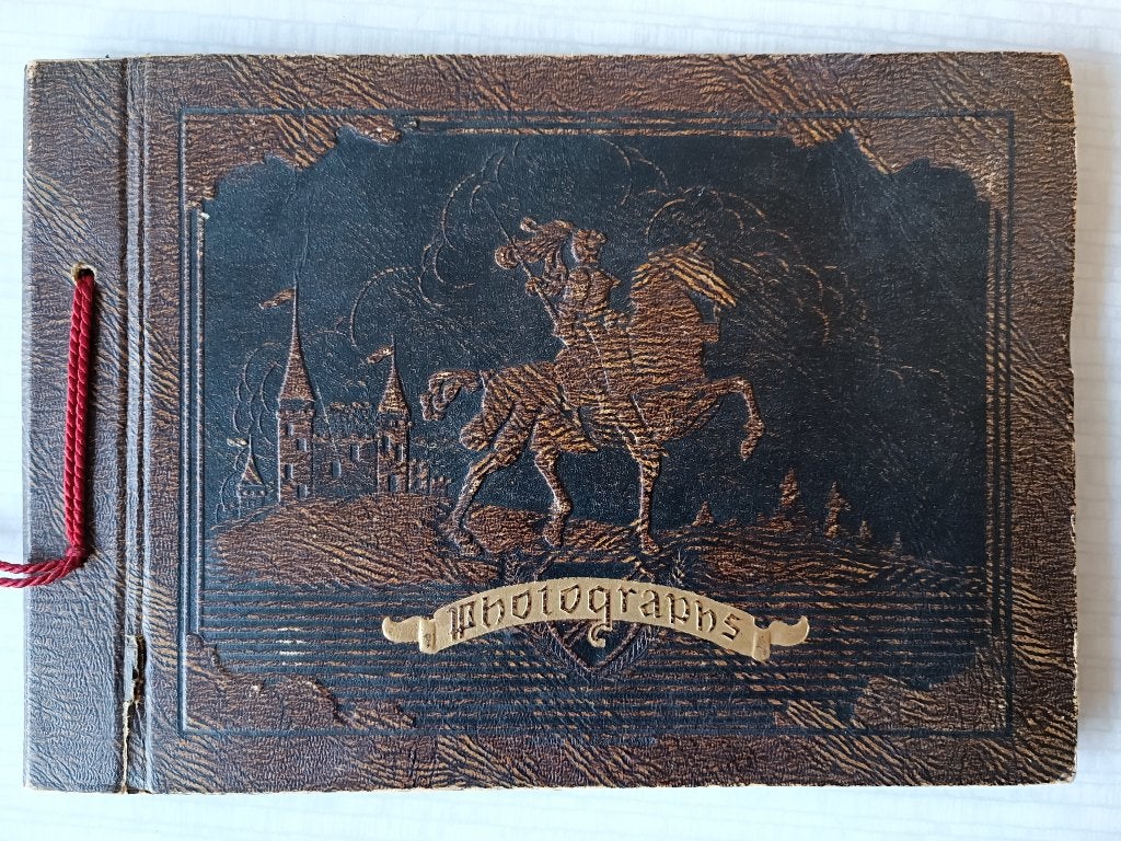 Vintage fotoalbum verzamelobject met kleurplaten, Ophalen of Verzenden, Onbekend