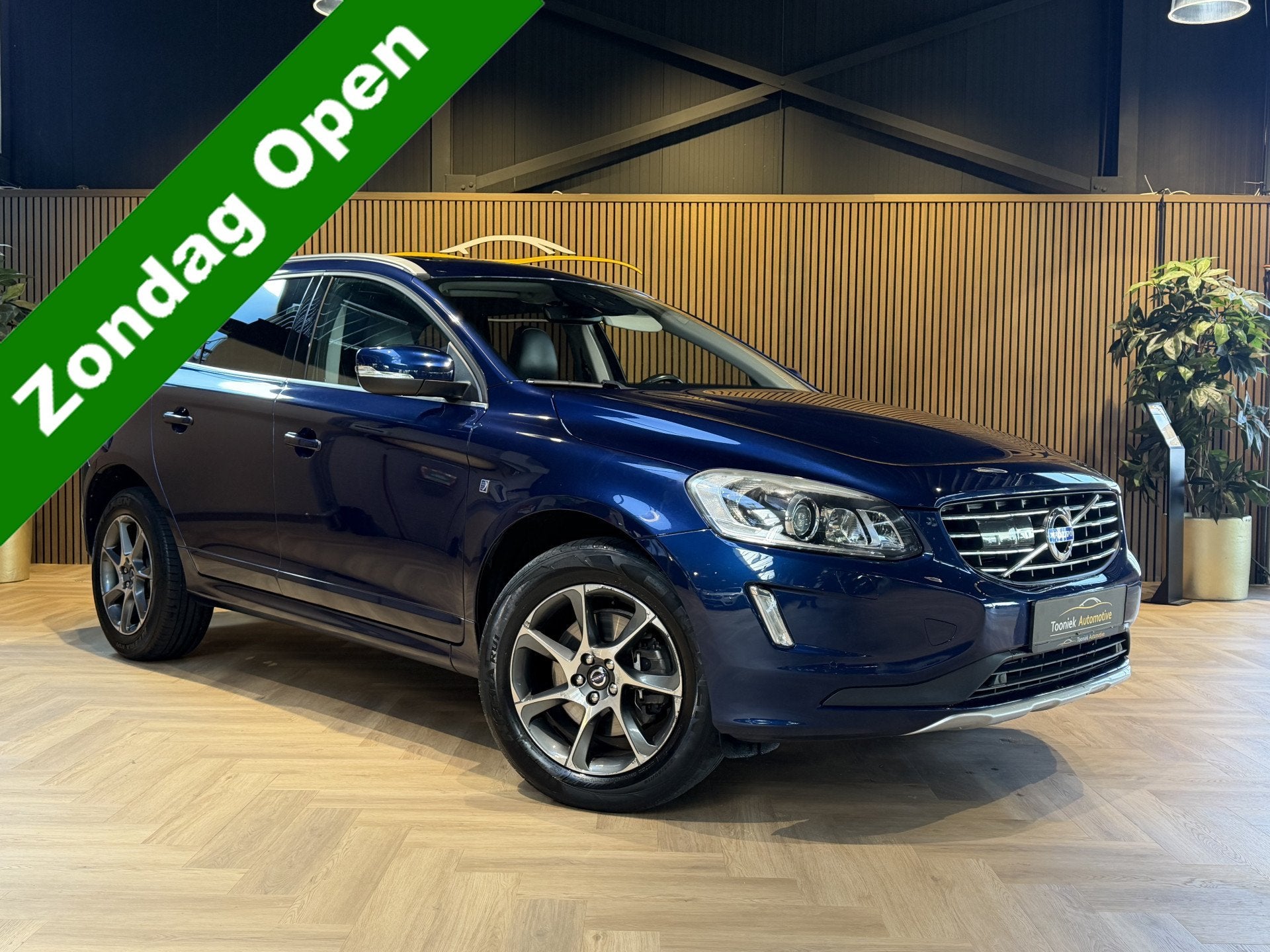 Volvo XC60 2.4 D5 Ocean Race PANORAMADAK | STOELVERWARMING |, Auto's, Euro 5, 1683 kg, Blauw, SUV of Terreinwagen