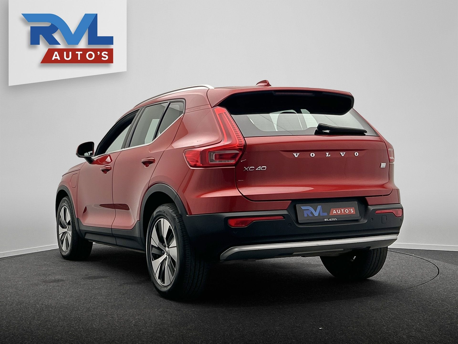 Volvo XC40 1.5 T4 Plug-in hybrid Core Recharge | Elek. Koffe, Auto's, Stof, Gebruikt, Zwart, 287 pk