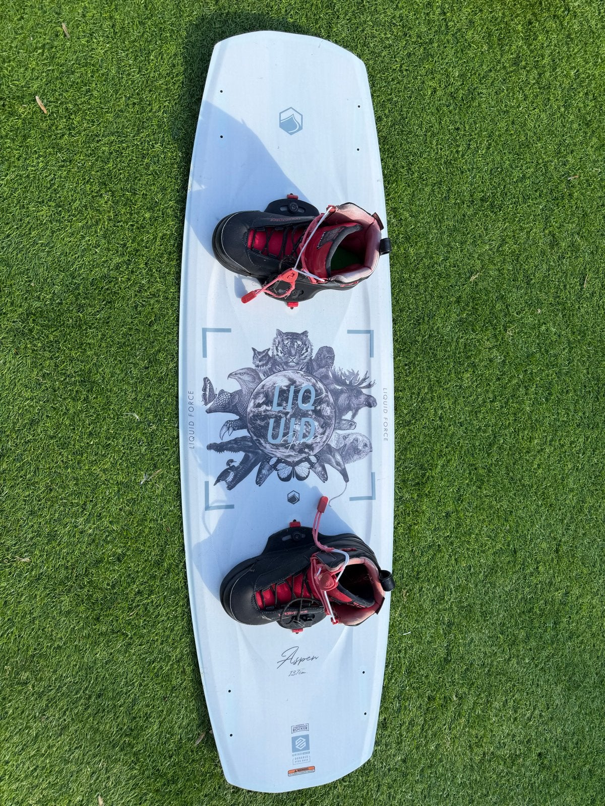 Liquid Force Aspen Wakeboard 137cm met Hitch bindingen (m2456445975 ...