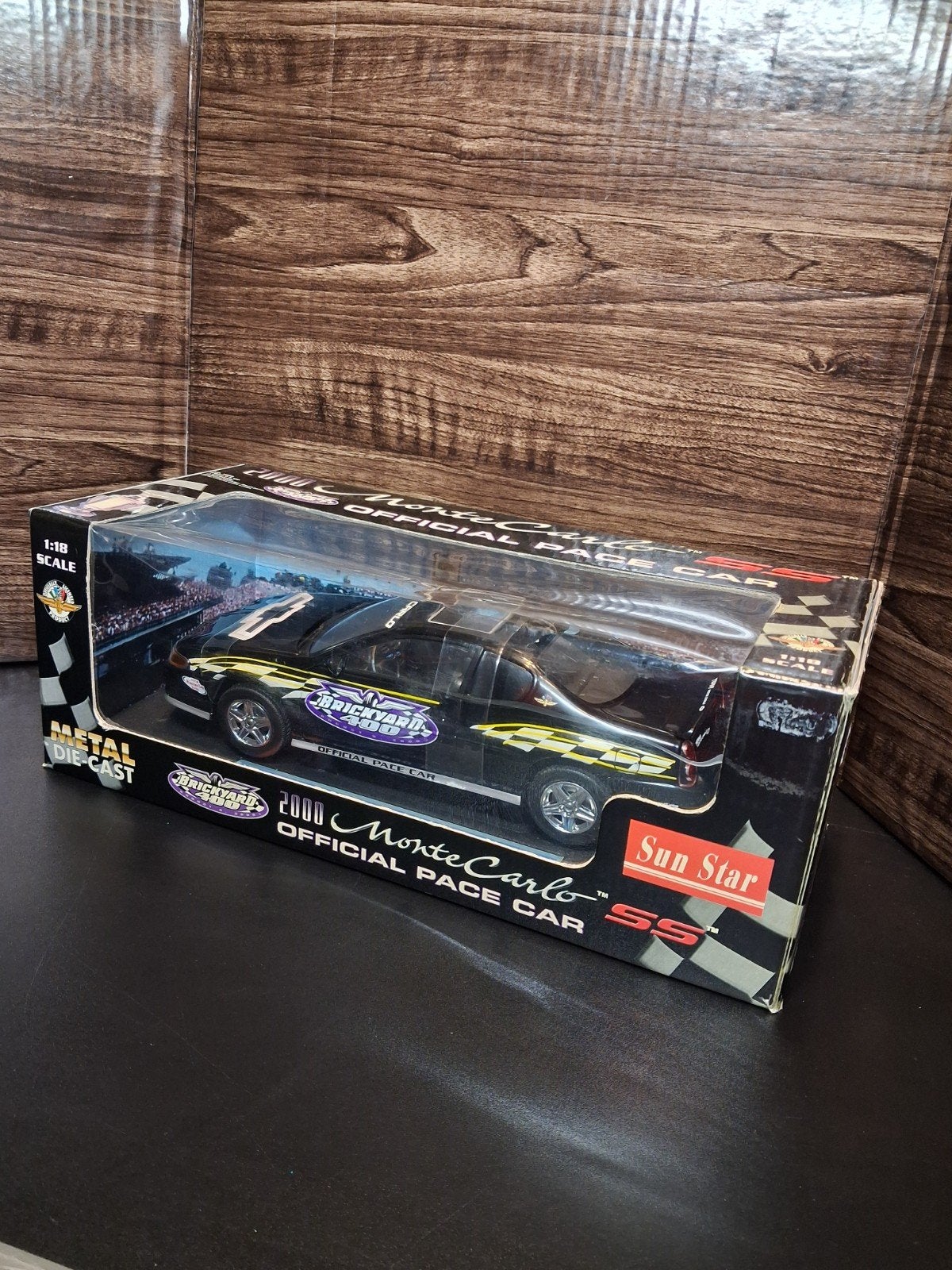 Sun Star - Chevrolet 2000 brickyard 400, Ophalen of Verzenden, Zo goed als nieuw, Auto, Sun Star