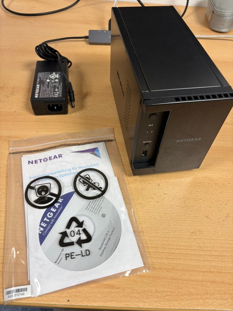 NAS server Netgear 2x1Tb HD, Computers en Software, Ophalen of Verzenden, Nieuw