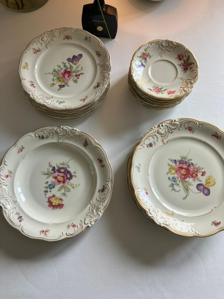Prachtige KPM porseleinen servies set bloemen met goudrand, Ophalen of Verzenden