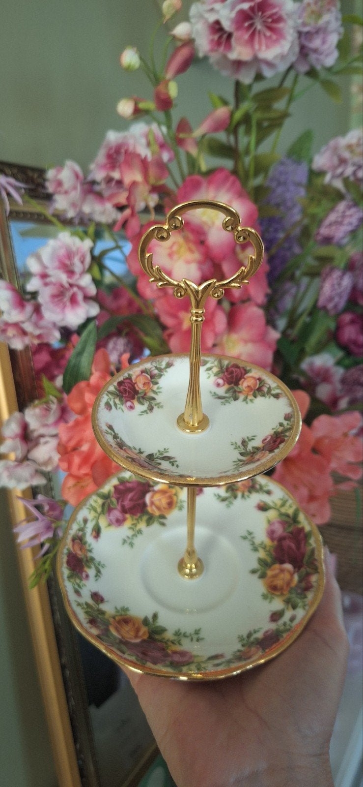 Royal Albert Old Country Roses etagere 2-laags €29,50, Ophalen of Verzenden, Zo goed als nieuw