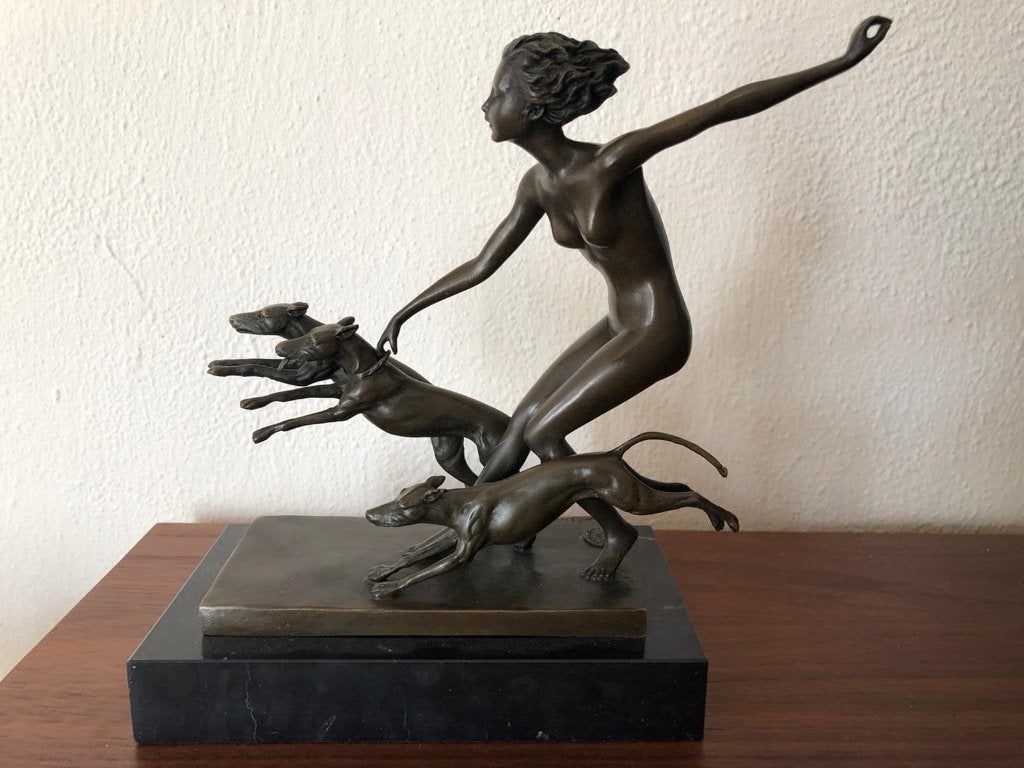 bronzen beeld vrouw m 3 windhond whippet greyhound, Ophalen of Verzenden, Brons
