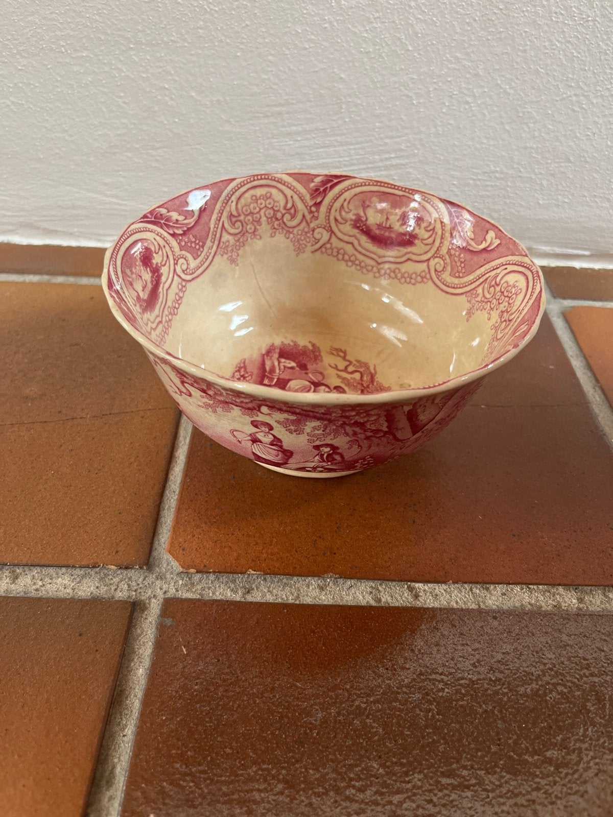 Antieke Petrus Regout Kom Cleaners Rood – Jugendstil, Ophalen