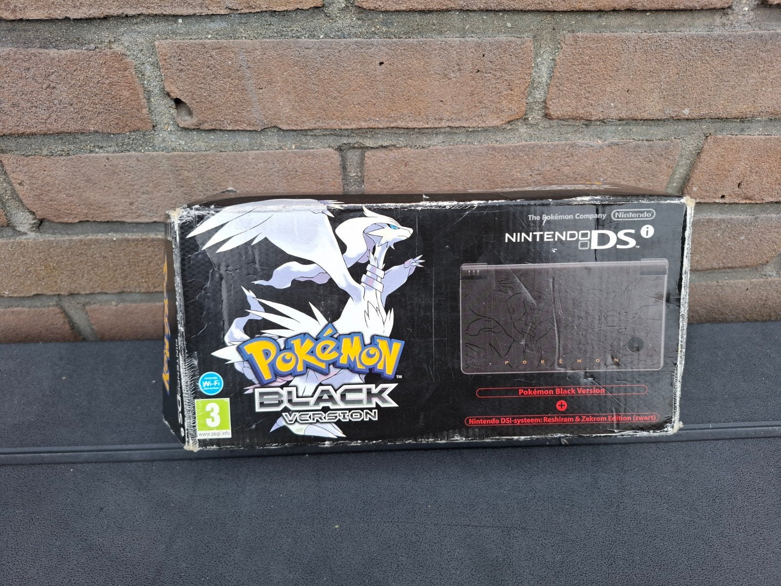 Nintendo ds lite pokemon black versie met spel en doos, Spelcomputers en Games, Ophalen of Verzenden, Zo goed als nieuw