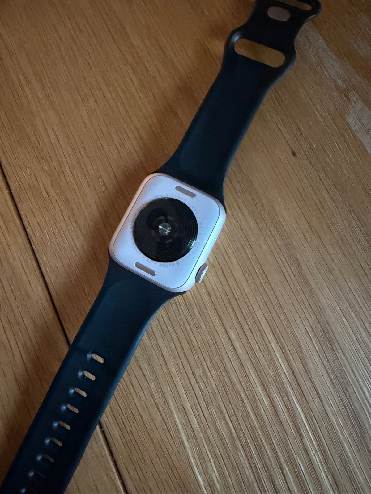 Apple Watch SE (2023) gen2 GPS 44mm met extra bandjes